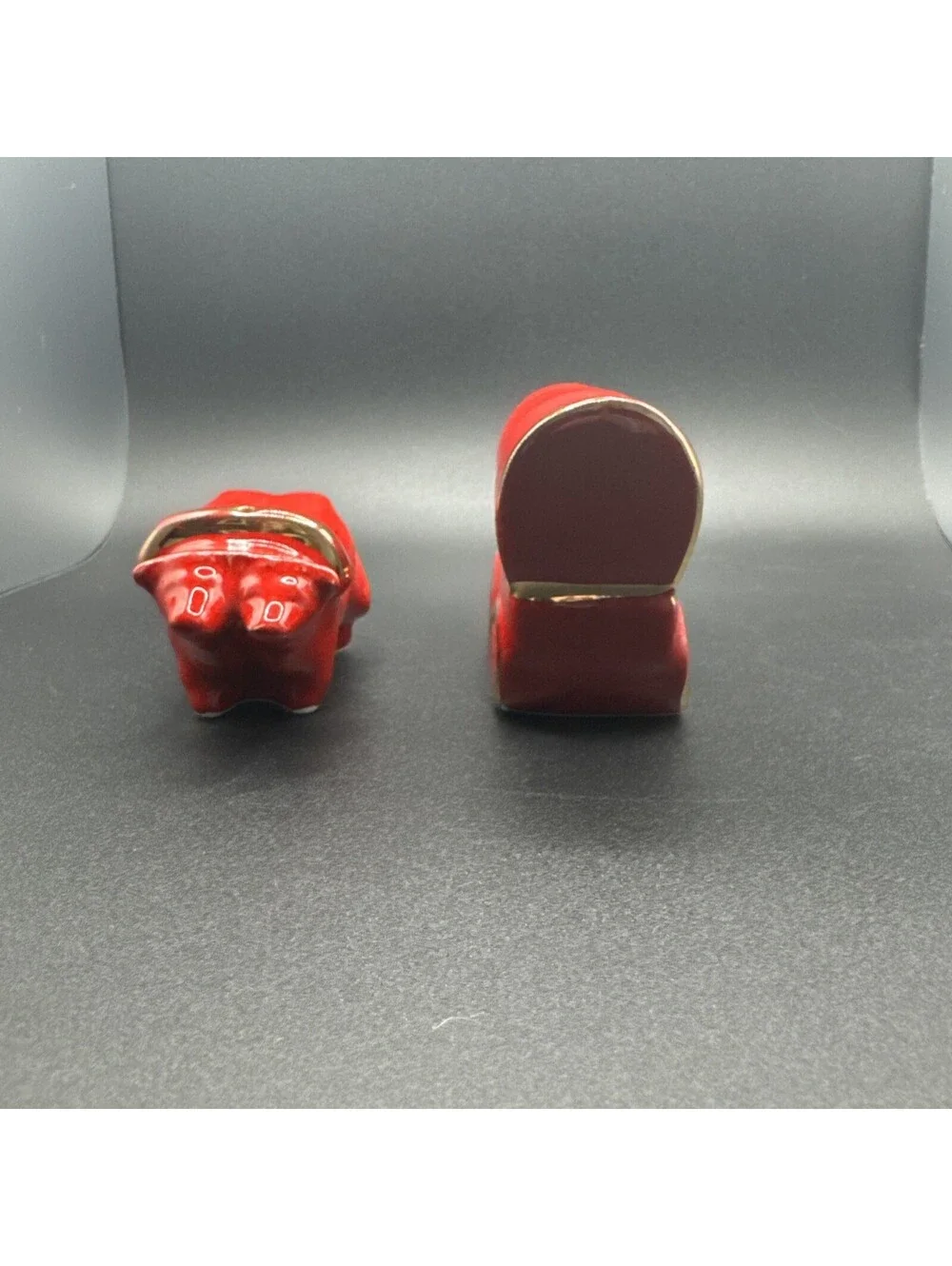 Vintage Chicago Illinois Red Wagon And Bulls Salt And Pepper Shakers